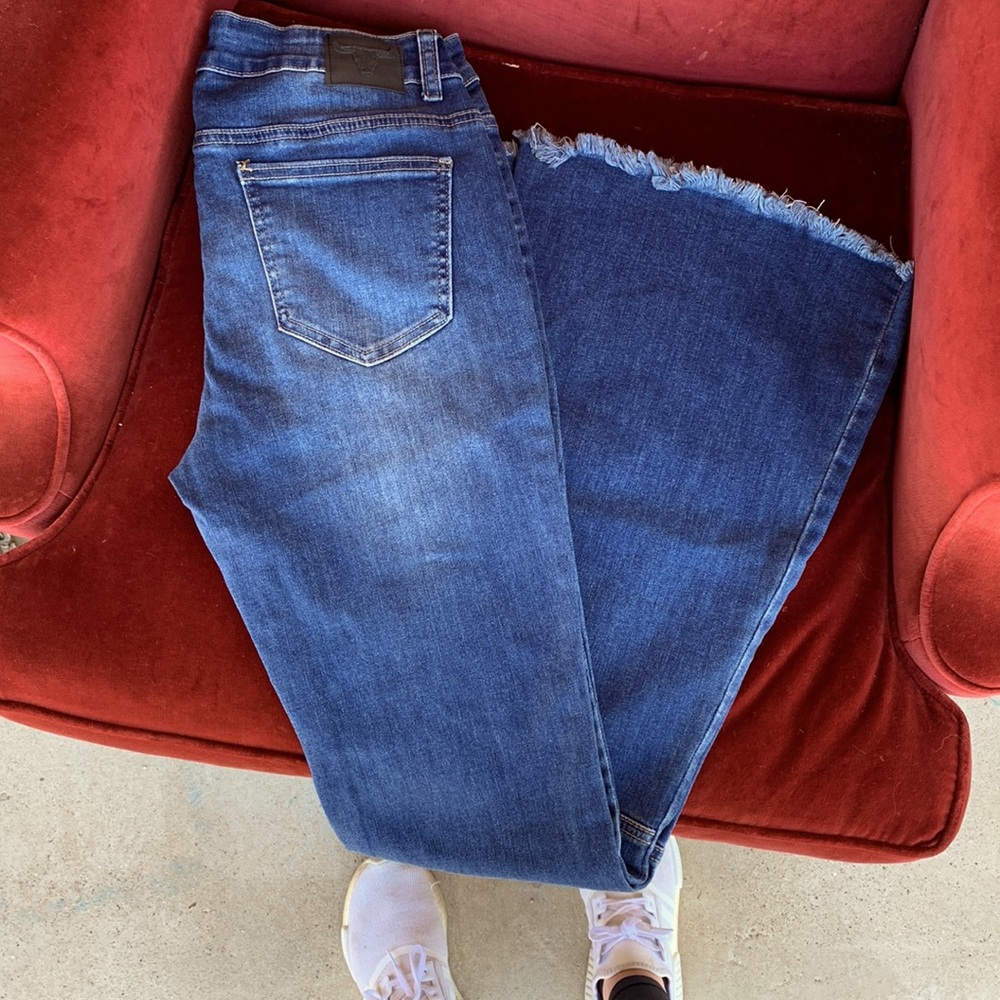 L&B mid rise flares